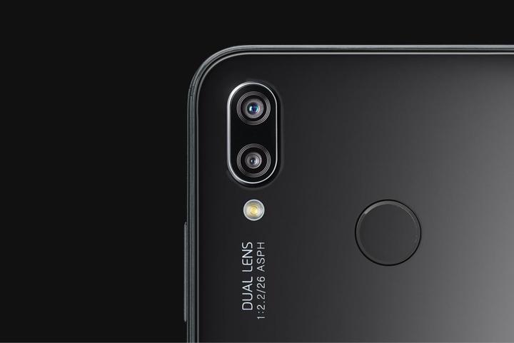 Produktbild Huawei P20 Lite (64 GB, Midnight Black, 5.80", Hybrid Dual SIM, 16 Mpx, 4G)