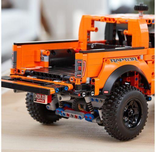 Actual product image LEGO Technic 42126 Ford F-150 Raptor (42126, LEGO Technic)