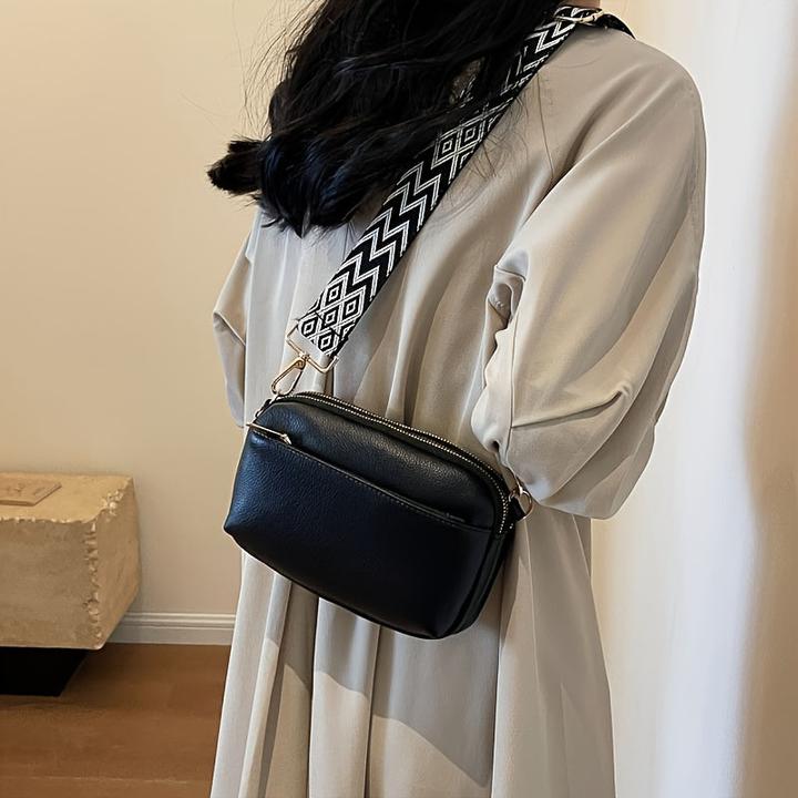 Produktbild Only-Bags.Store Mini-Crossbody-Tasche, quadratische Geldbörse mit breitem Schulterriemen, stilvolle