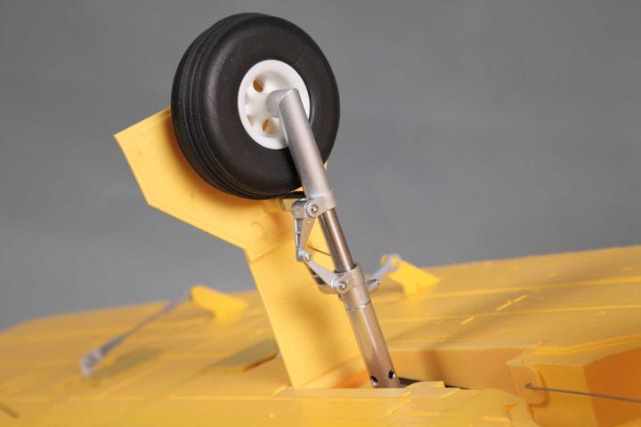 Immagine prodotto FMS t-28d trojan v4 giallo - 142 cm (Merlo)