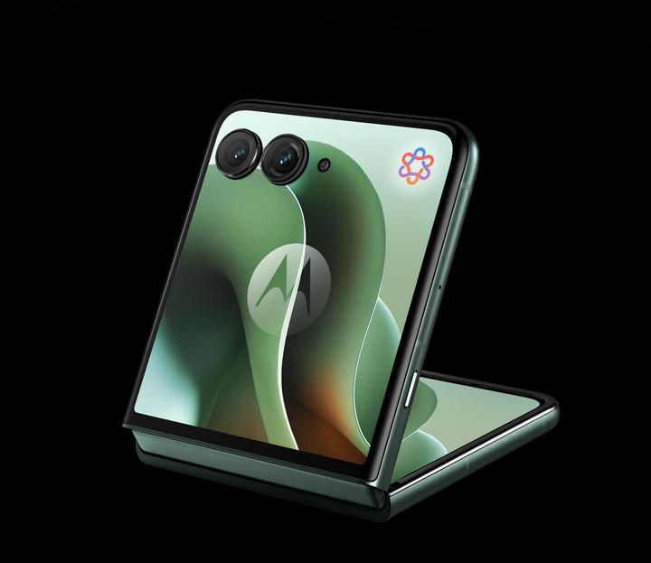Image du produit Motorola Razr 60 Ultra (512 Go, Pantone Scarab, 6.96", SIM + eSIM, 50 Mpx, 5G)