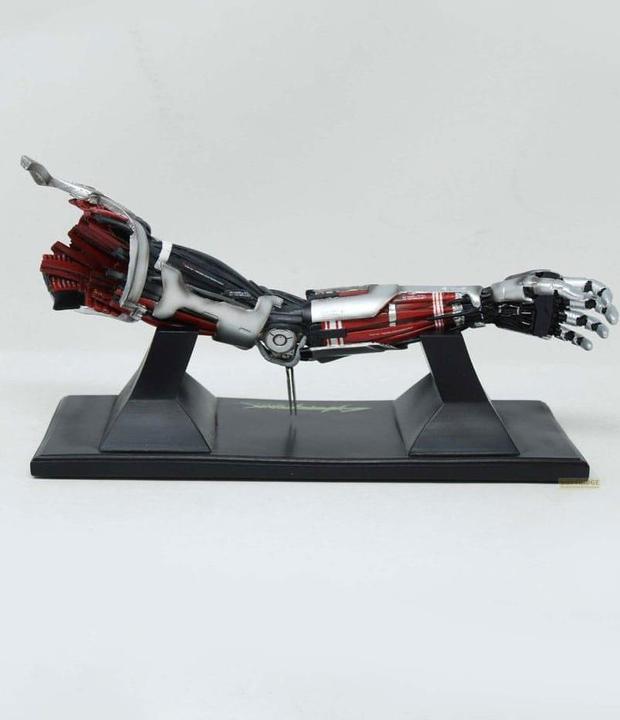 Produktbild Neamedia Cyberpunk 2077: Johnny Silverhand Arm Replica