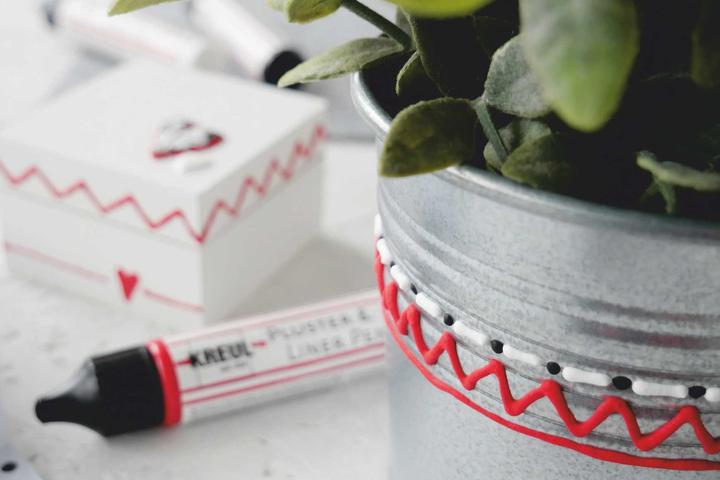 Image du produit Kreul Pluster & LinerPen, 29 ml (Mai vert, 29 ml)