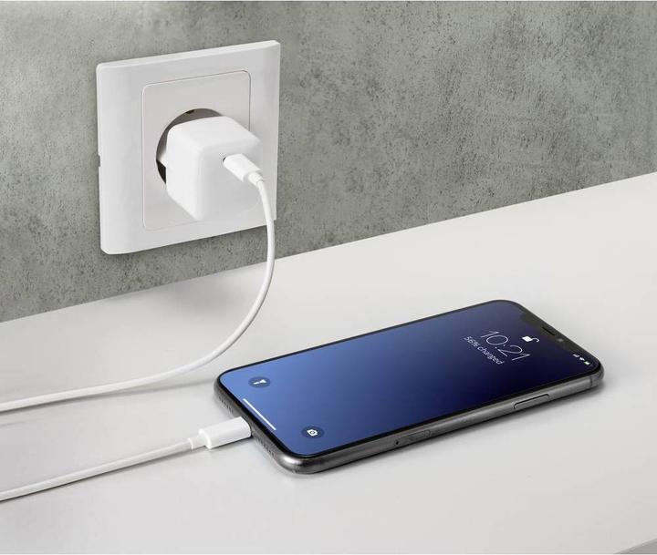 Actual product image Basetech USB cable USB 2.0 USB-C™ plug, Apple Lightning plug 1.00 m White (1 m, USB 2.0)