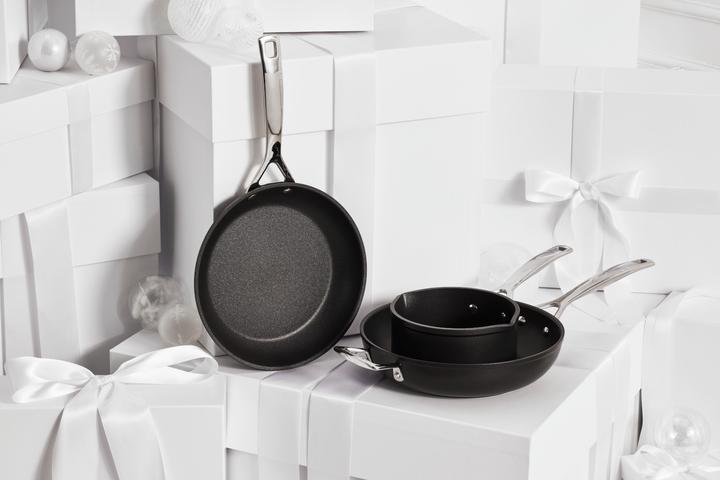 Produktbild Le Creuset Aluminium-Antihaft Pfannen-Set 24/26 cm, Milchtopf (Kochtopf, Aluminium)