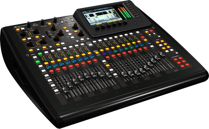 Actual product image Behringer X32 Compact (Studio- and Livemixer)