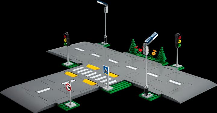 Actual product image LEGO Road intersection with traffic lights (60304, LEGO City)
