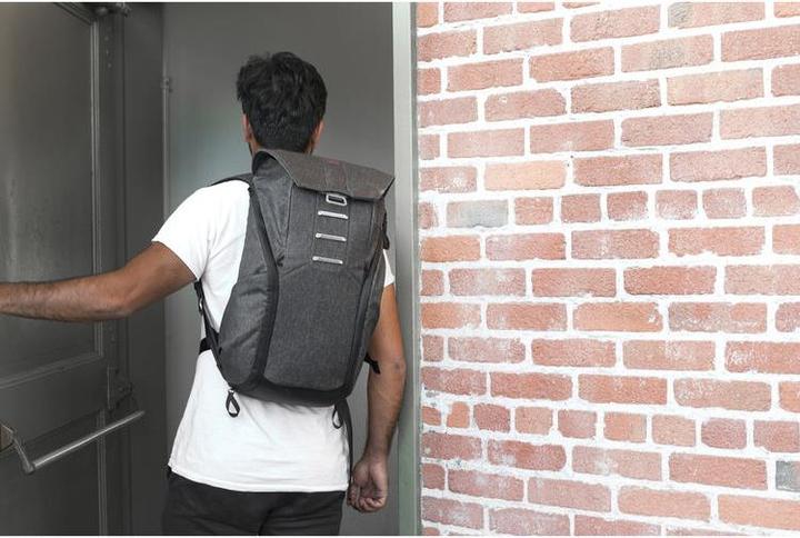 Actual product image Peak Design Everyday Backpack 20L (Photo backpack, 20 l)