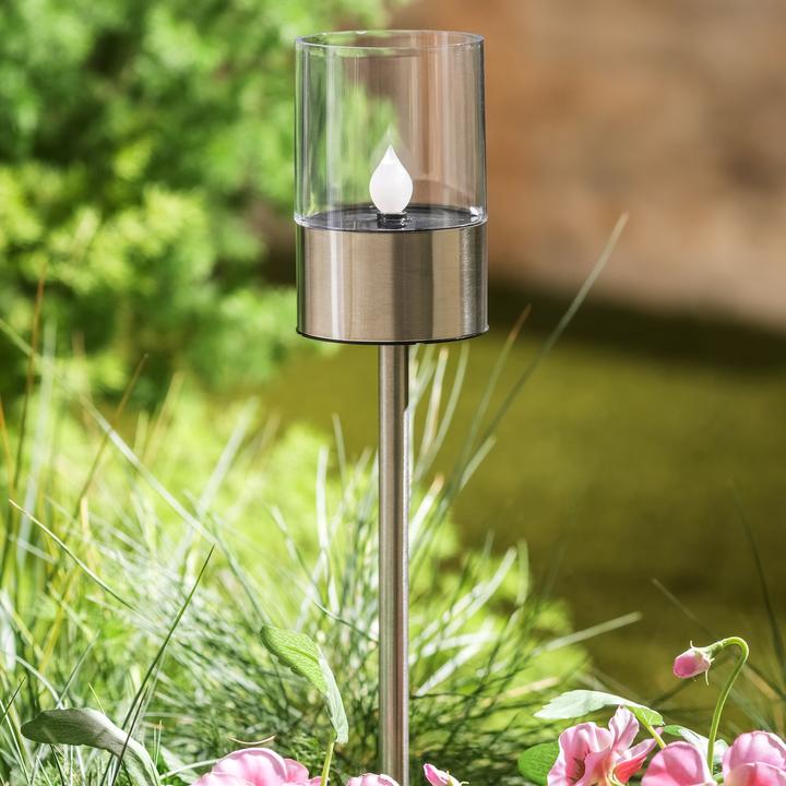 Actual product image GuGus LED solar light with candle flickering