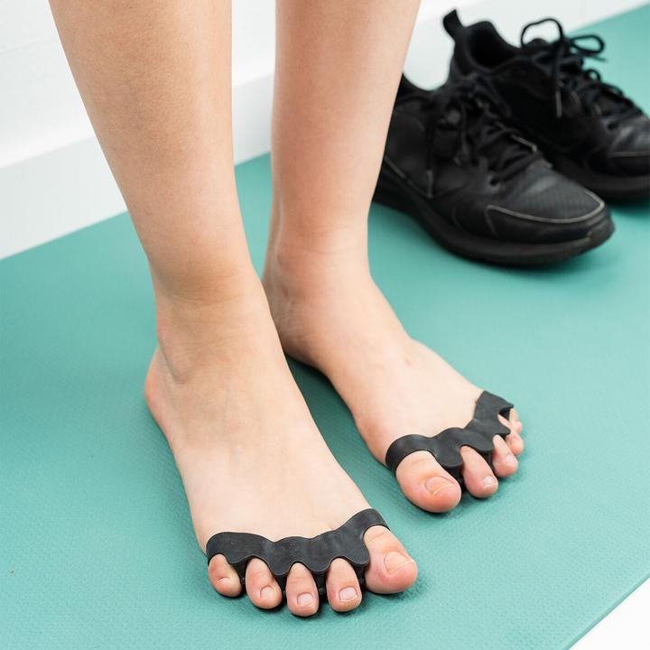 Immagine prodotto InnovaGoods Divaricatore per le dita dei piedi per il relax e lo sport Toelax 4 pezzi (Separatori di dita dei piedi)