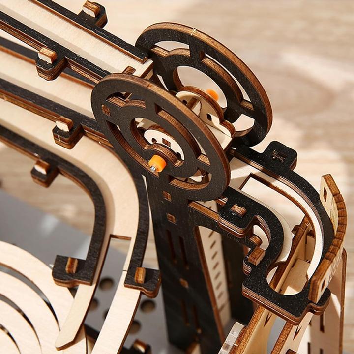 Immagine prodotto The Toy Company 3D Holz Kugelbahn, Murmelbahn Puzzle aus Holz, batteriebetrieben