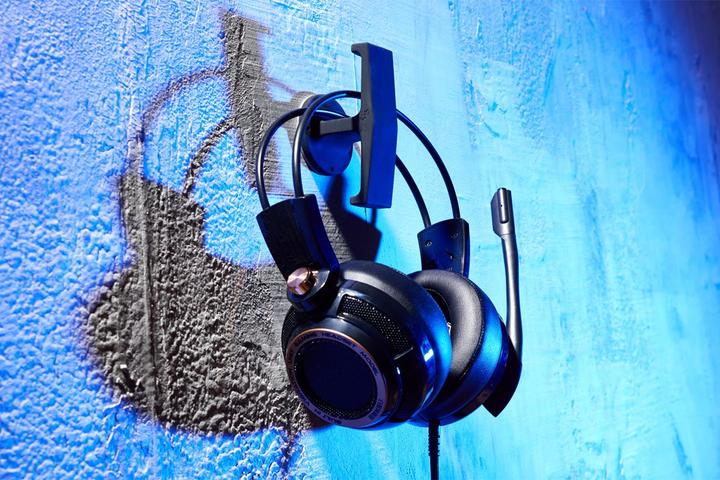 Actual product image Glorious PC Gaming Race Trident