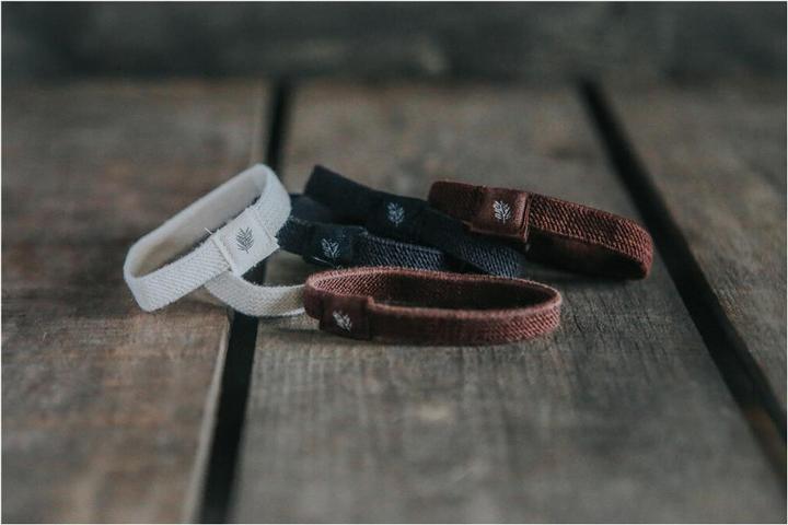 Actual product image Wild & Stone Hair elastics, plastic-free, 3-coloured, pack of 6 (Hair tie)