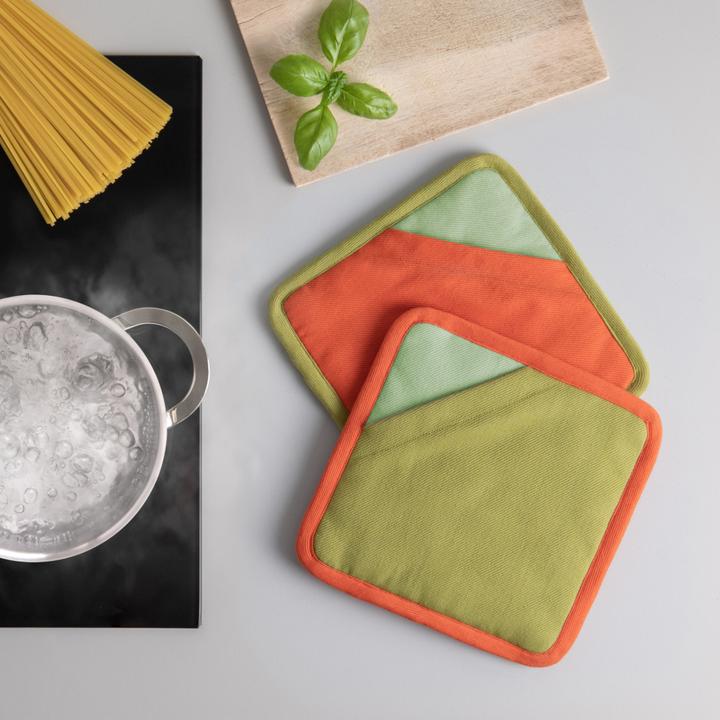 Actual product image Remember Potholder Berry (Cotton, PES)