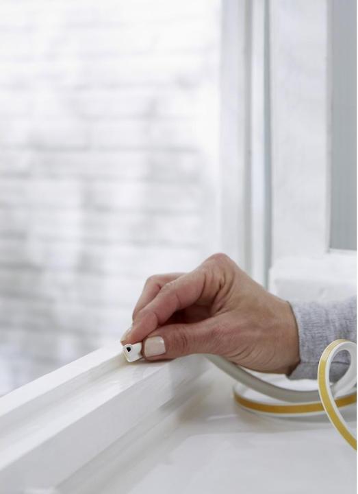 Produktbild tesa tesamoll CLASSIC P-Profil Fensterdichtung, Gummidichtung zum Isolieren