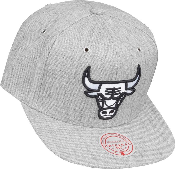 Actual product image Mitchell & Ness Snapback Cap - HEATHER Chicago Bulls grey