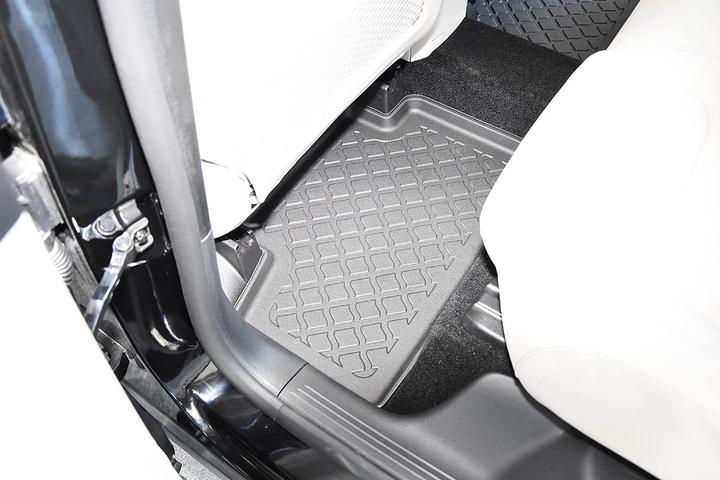 Immagine prodotto Aristar Tappetini per tutte le stagioni per Mercedes GLB dal 2019 ad oggi (1 set di 4 tappetini)