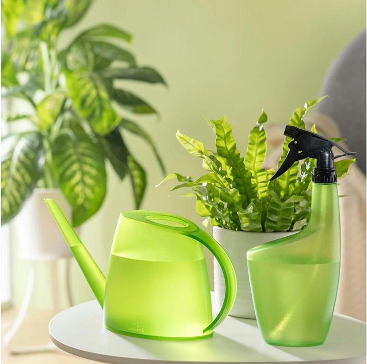Immagine prodotto Scheurich Lilly 16, annaffiatoio in plastica Colore: Clear Lime, larghezza 31,06 cm, profondità 7,706 cm (1.50 l)