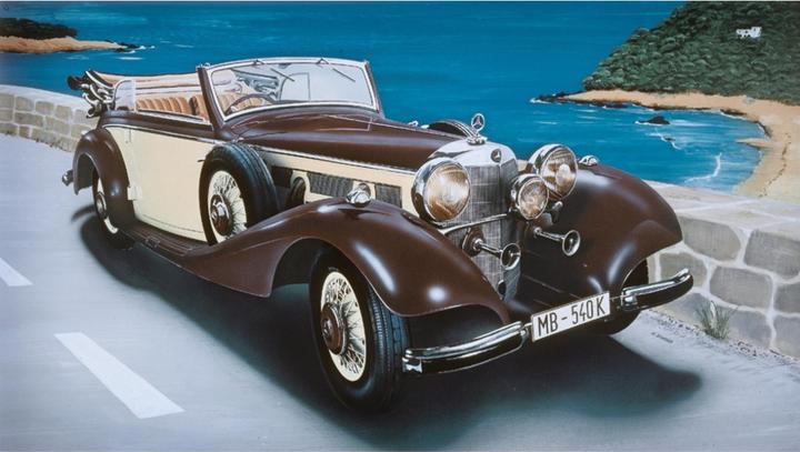 Actual product image Italeri Mercedes Benz 540K