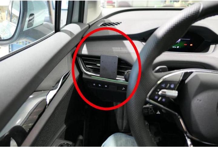 Actual product image Brodit ProClip Skoda Enyaq IV My. 21-23
