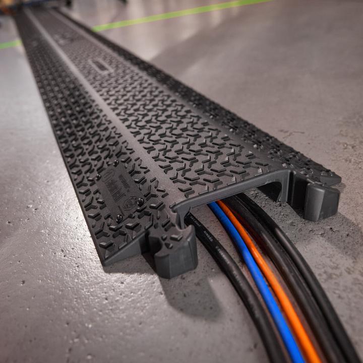 Image du produit Defender XPRESS 100 BLK - XPRESS Pont de câble Drop-over 100mm, noir (Pont de câbles, 100.50 cm)