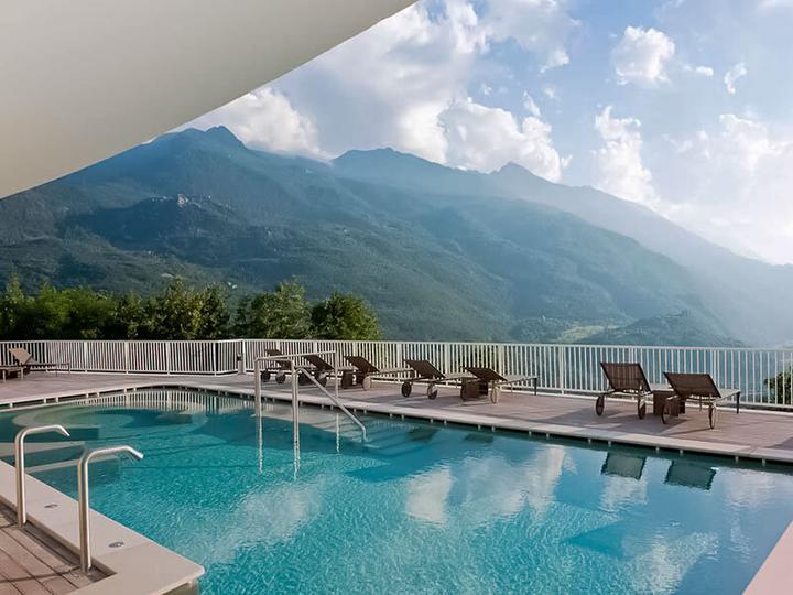 Immagine prodotto Smartbox Weekend romantico in Valle d'Aosta con accesso alle terme di Saint Vincent (2 pers.)