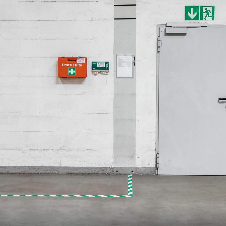 Immagine prodotto Durable Nastro segnaletico per pavimenti Duraline Strong 2 colori