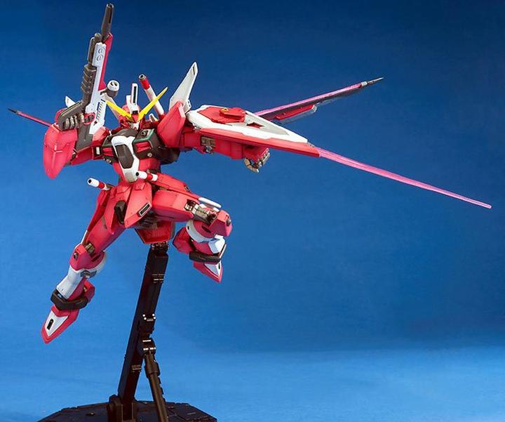 Image du produit Bandai MG 1/100 ZGMF-19A INFINITE JUSTICE GUNDAM