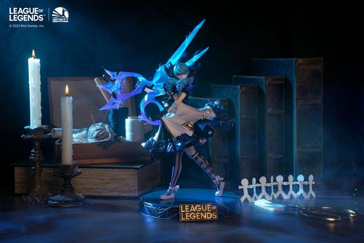 Image du produit Infinity Studios League of Legends "The Hallowed Seamstress - Gwen" Statue 1/6