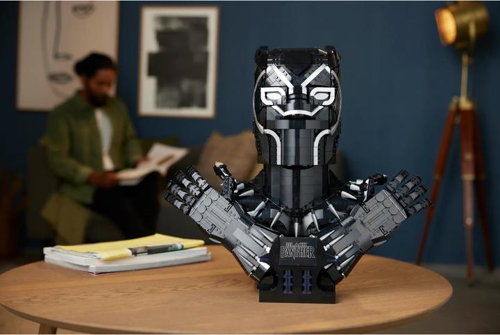 Actual product image LEGO Black Panther (76215, LEGO Marvel, LEGO Rare Sets)