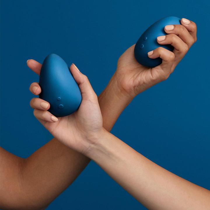 Actual product image Smile Makers The Ballerina Vulva Vibrator