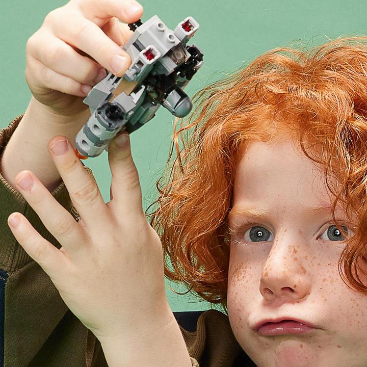 Actual product image LEGO Razor Crest Microfighter (75321, LEGO Star Wars)