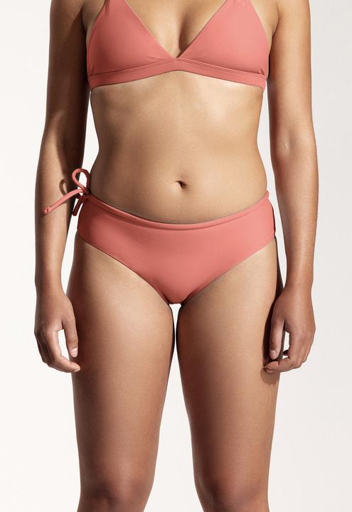 Dusky pink
