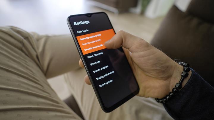 Actual product image Volla Phone 22 Ubuntu EN (128 GB, Black, 6.30", Dual SIM, 48 Mpx, 4G)