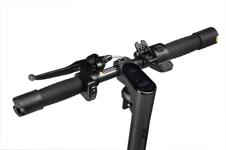 Produktbild Jeep E-Scooter 2XE Sentinel with Turn Signals, 350 W, 8.5 ", 25 km/h, 24 month(s), Black (25 km/h, 25 km)