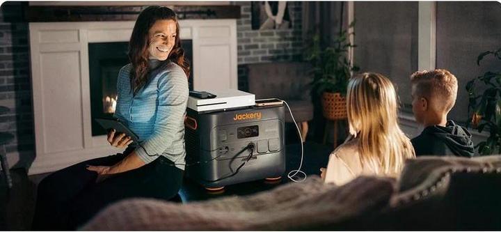 Actual product image Jackery Explorer 3000 Pro (3024 Wh, 29 kg)