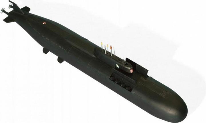 Produktbild Tamiya 1:350 Kursk Nuclear Submarin.