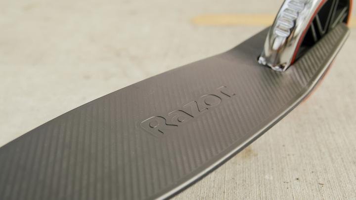 Actual product image Razor carbon lux