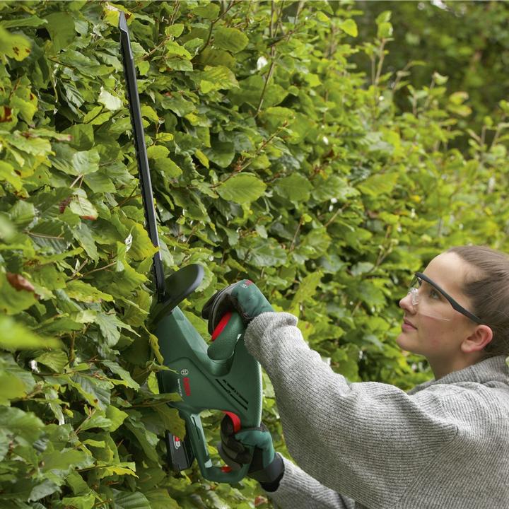 Produktbild Bosch Home & Garden EasyHedgeCut 18V-52-13 (Akkuheckenschere)