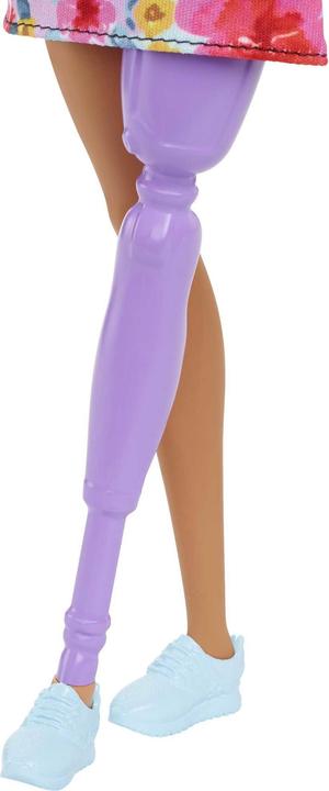 Produktbild Barbie Fashionistas Puppe im schulterfreien Blumenkleid, pinke Haare, Beinprothese, für Kinder von 3 bis 8