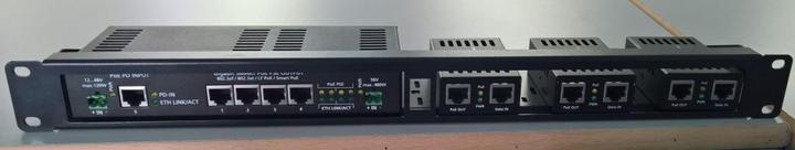 Produktbild Allnet Switch Zubehör unmanaged 4 Port Gigabit LT-PoE 90W 19" 1HE Patch Panel (4 Ports)