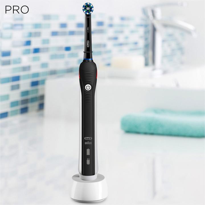 Actual product image Oral-B Clean & Protect (Oscillating toothbrush)