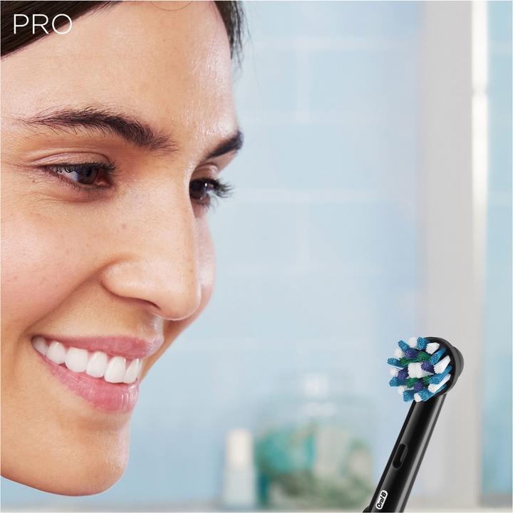 Actual product image Oral-B Clean & Protect (Oscillating toothbrush)