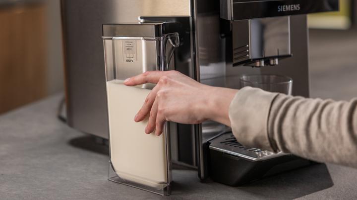 Actual product image Siemens Milk container TZ90009