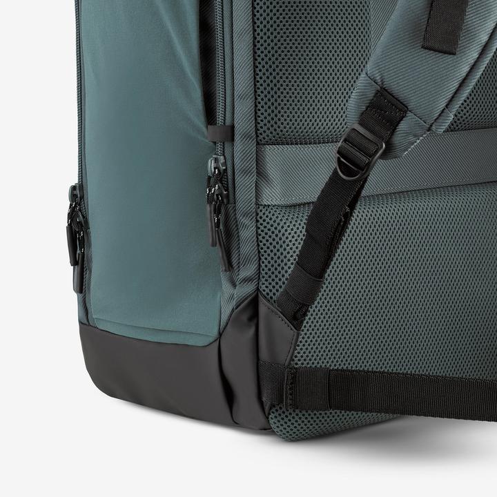 Actual product image Quechua Hiking backpack 32 L - NH500 Escape sand colour (32 l)