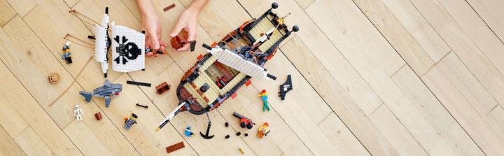Produktbild LEGO Piratenschiff (31109, LEGO Creator 3-in-1)