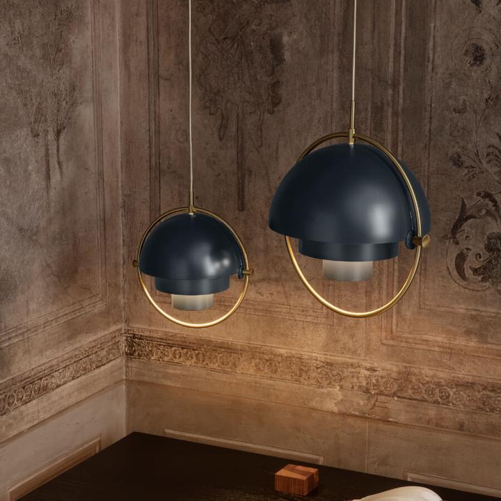 Produktbild Gubi Multi-Lite Pendelleuchte Small Black Brass (E14)