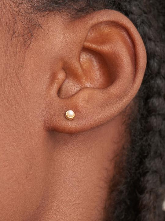 Actual product image Ania Haie Pearl Power Stud Earrings (Gold plated, Silver 925)