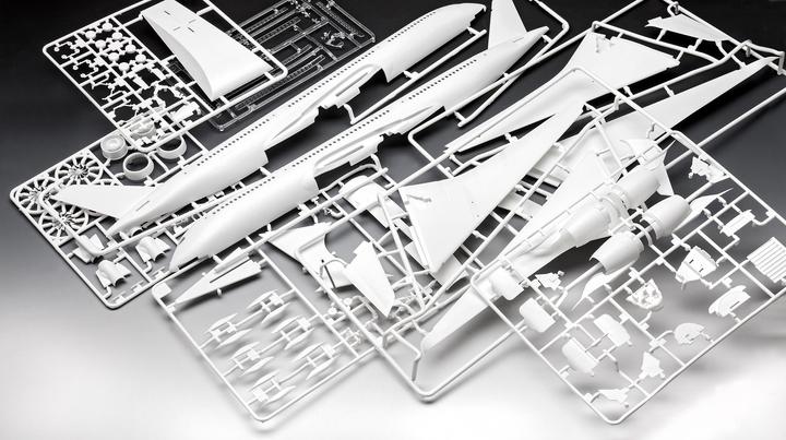Actual product image Revell Airbus A350-900 Turkish Airlines