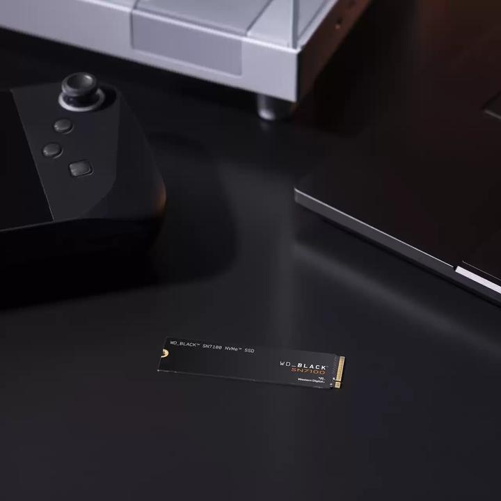 Image du produit WD SSD M.2 (2280) 4TB Black SN7100 PCIe 4.0/NVMe (4000 Go, M.2 2280)